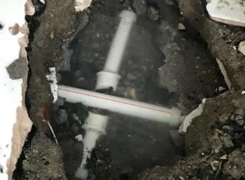 灵寿阳台漏水维修公司为您分享楼上楼下漏水怎么处理