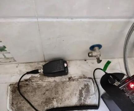 灵寿屋顶漏水维修公司分享下卫生间漏水的危害及解决方法